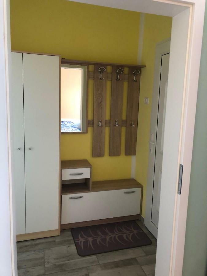 Apartma Mahnic Postojna Exterior photo